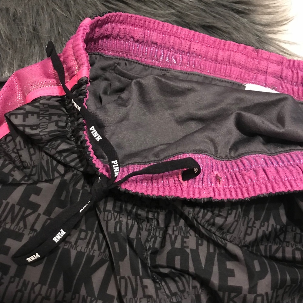 Love pink running shorts - Picture 3 of 4